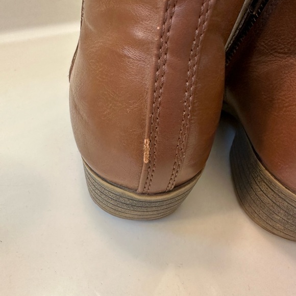 Dunes size 8.5 brown booties - Picture 4 of 6